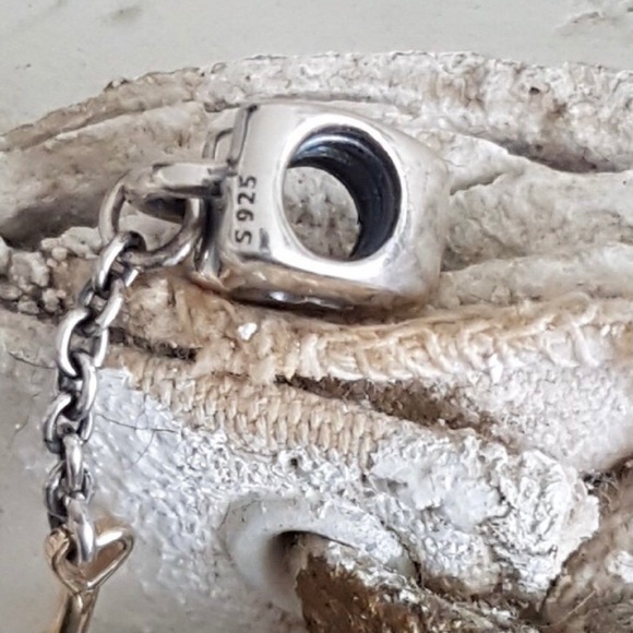 Authentic Pandora charm - Picture 2 of 3